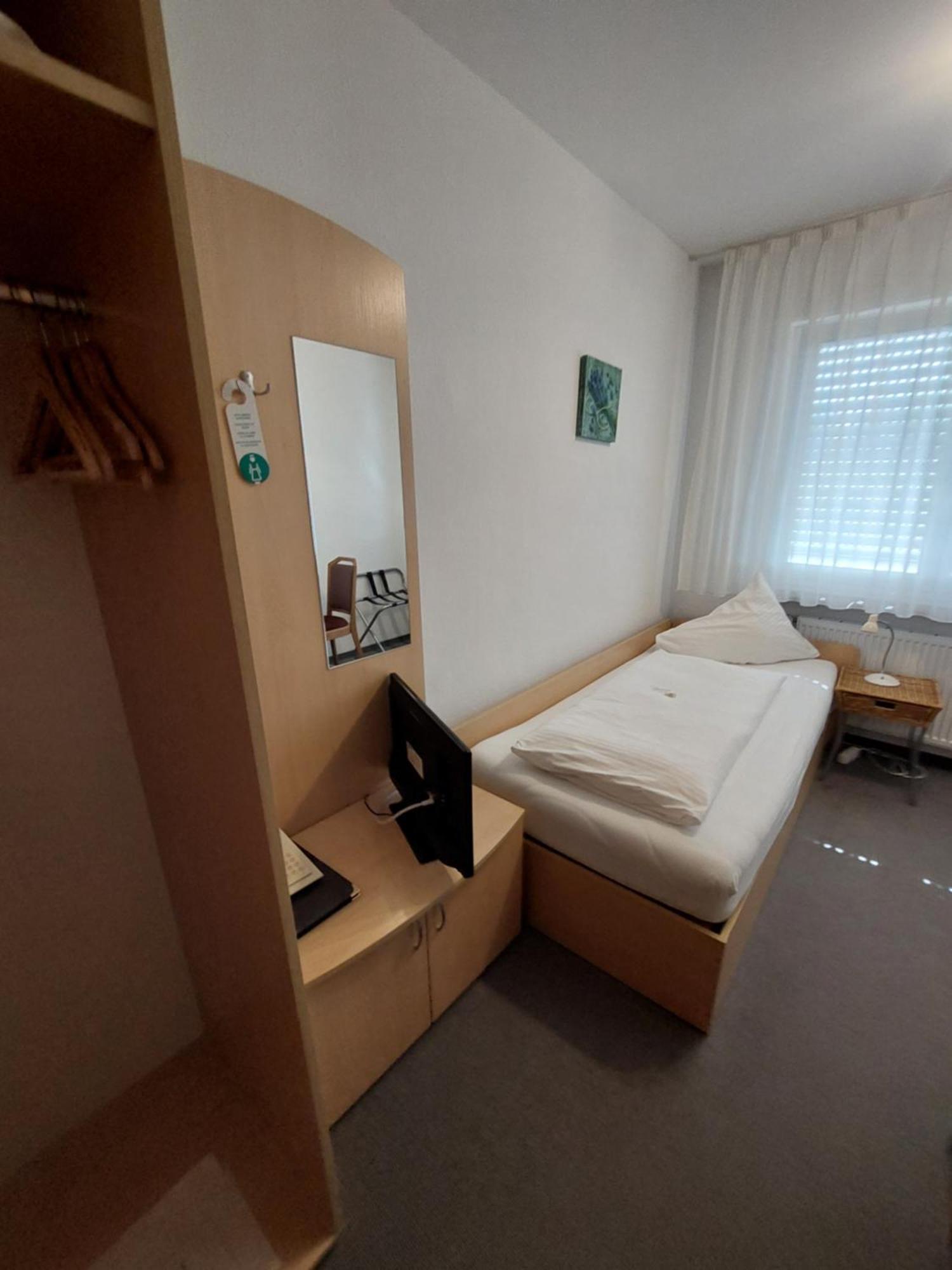 Hotel Zimmermann Filderstadt Εξωτερικό φωτογραφία