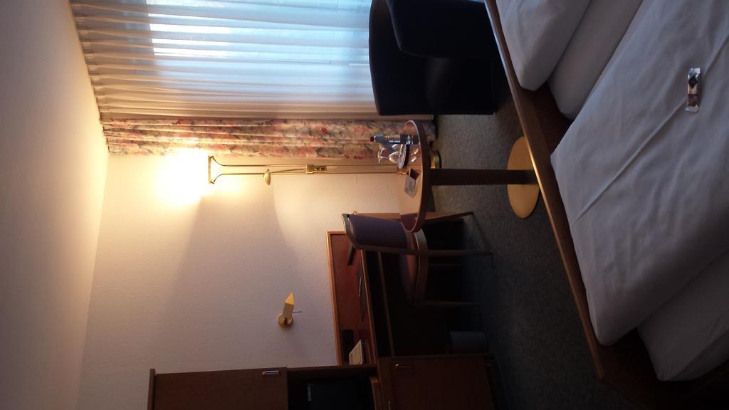 Hotel Zimmermann Filderstadt Εξωτερικό φωτογραφία